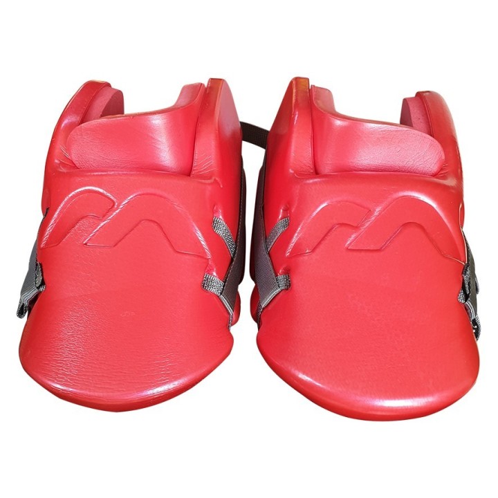 Mercian Genesis 0.1 Pies Portero Rojo | Todo Para Hockey