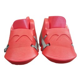 Mercian Elite Pies Rojo | Todo Para Hockey