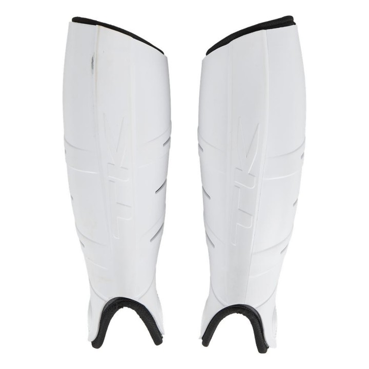Espinilleras para hockey TK, modelo TK2 blancas. Imagen de ambas en vertical de frente.